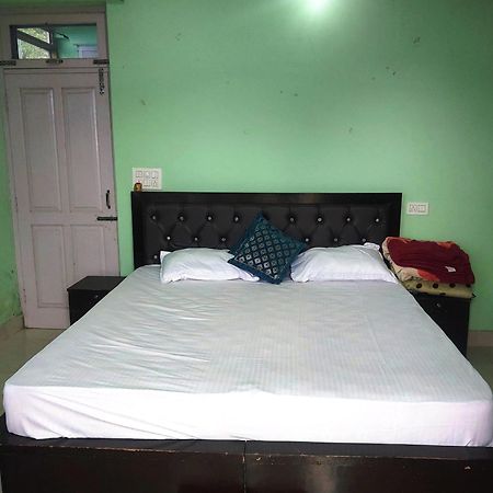 Mohinder & Mohindra Home Stay Bīr Екстериор снимка