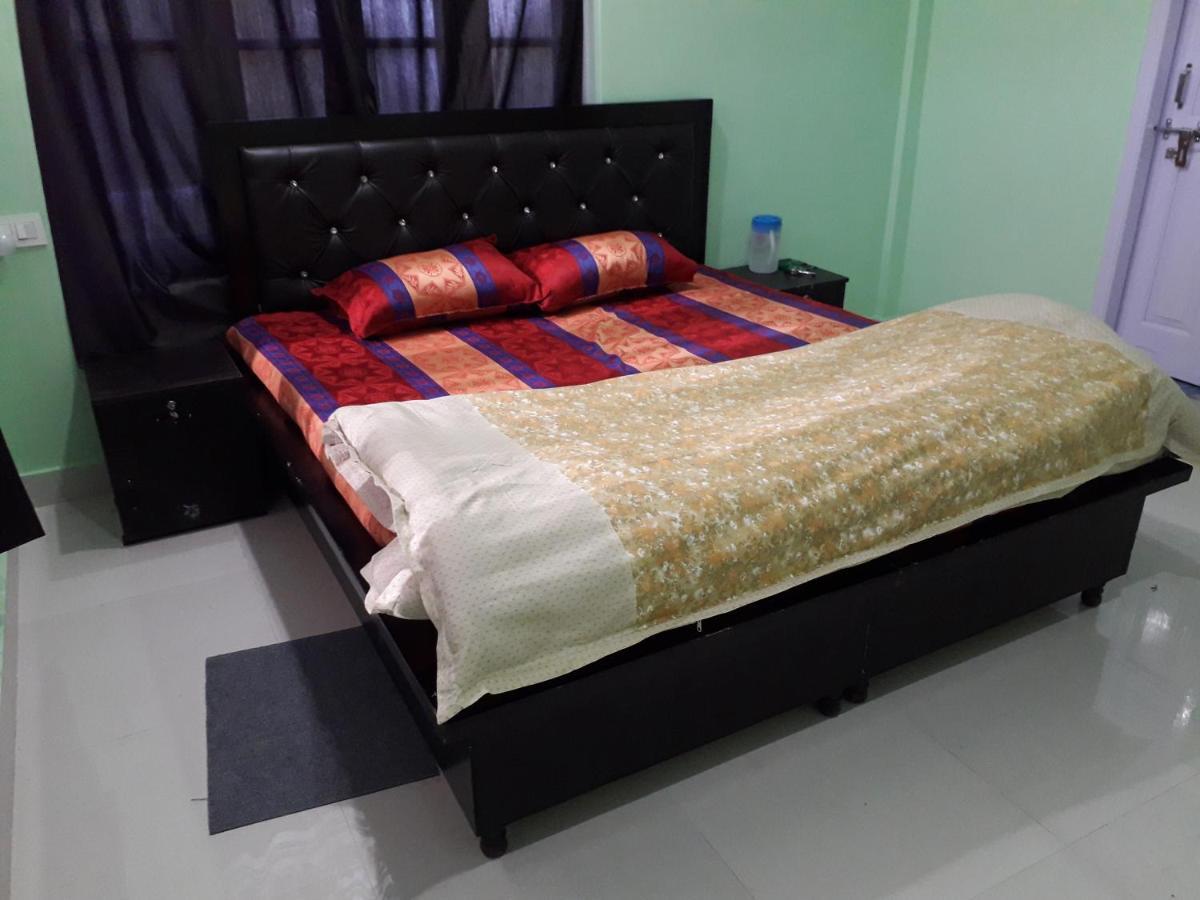 Mohinder & Mohindra Home Stay Bīr Екстериор снимка