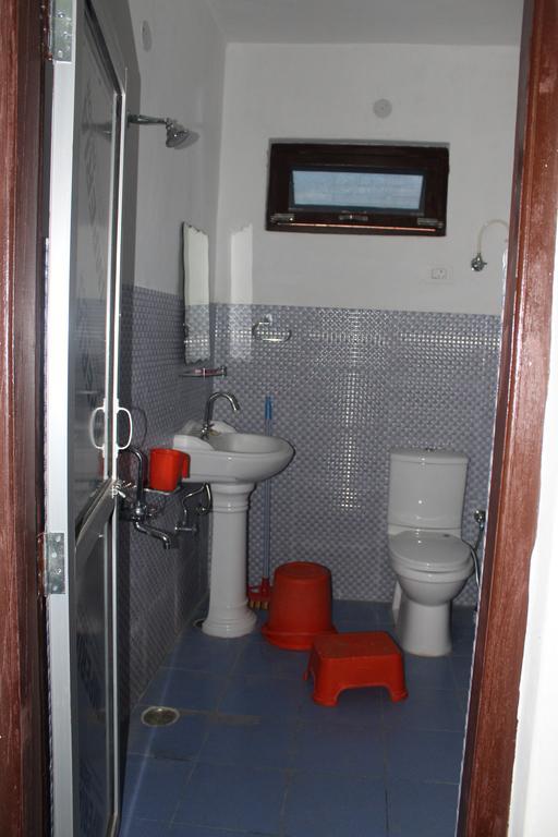 Mohinder & Mohindra Home Stay Bīr Екстериор снимка